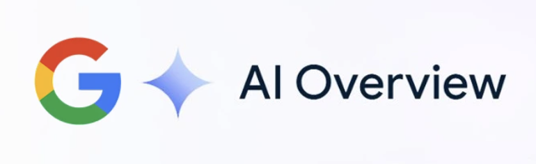 O logotipo do Google (um grande ‘G’ colorido) está à esquerda, à direita há uma estrela azul e ‘AI Overview’ está escrito em preto